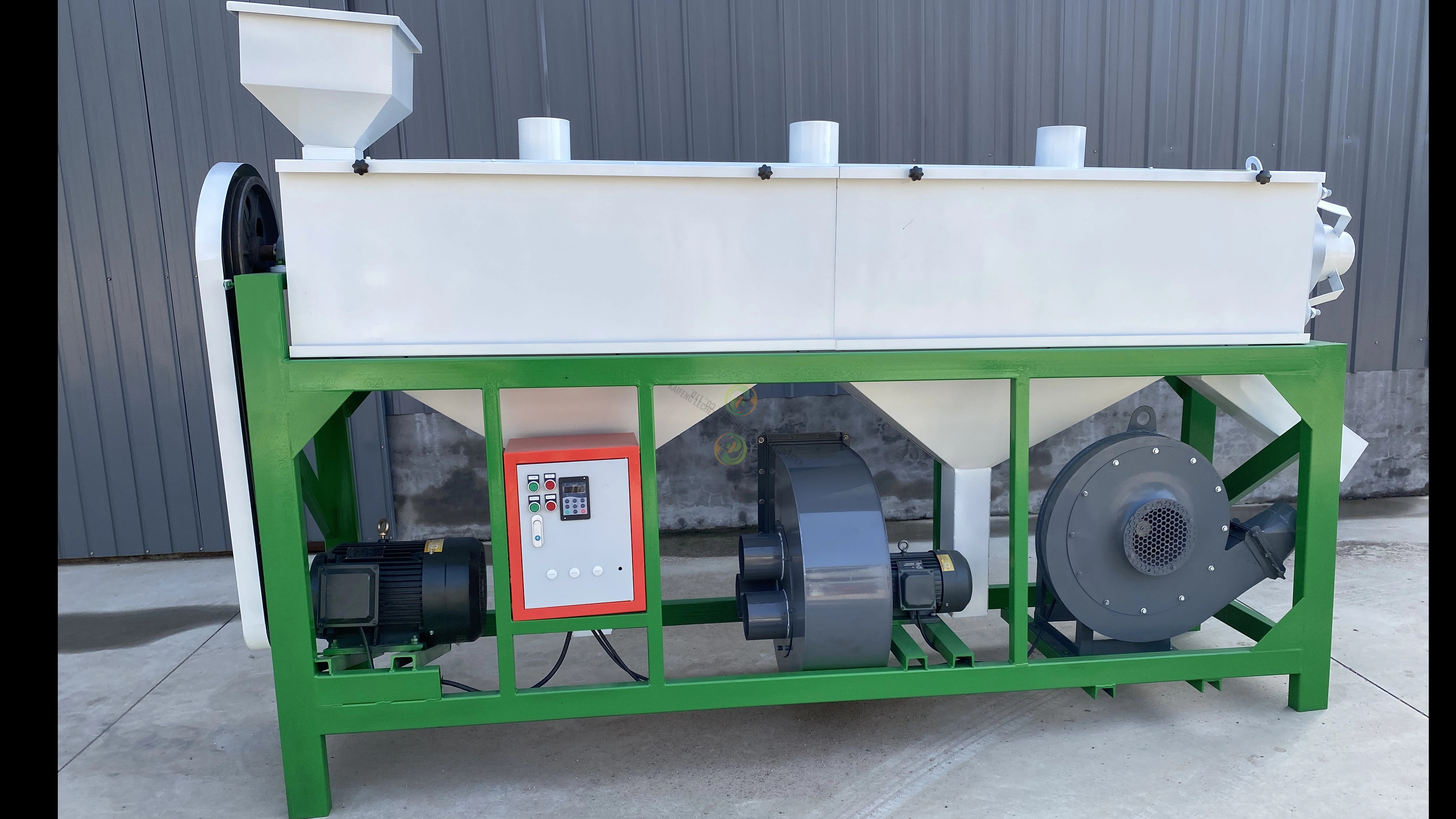 Heavy-Duty Construction Low Maintenance Magnetic Separator
